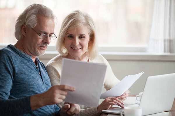Lower Your Electric Bill | Older Couple Discuss Bill Rates